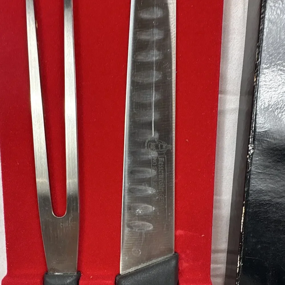 Messermeister 2pc Carving Set 8in Slicing Knife 5011-8K & Fork 5029-7